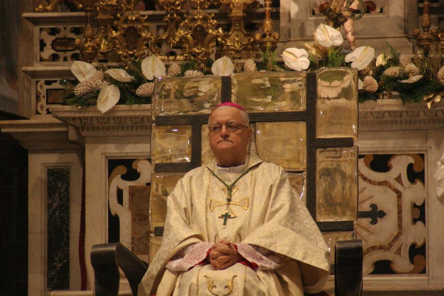 Gravissimo monsignor Simoni, vescovo emerito di Prato vive a Fiesole